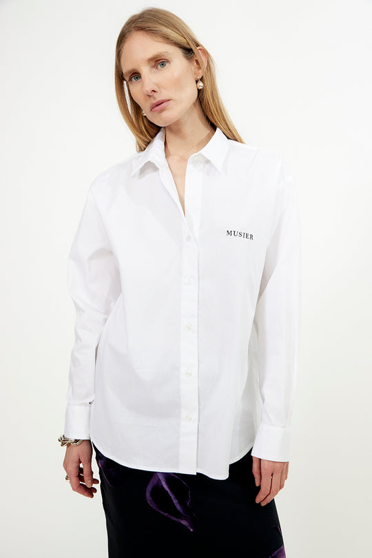 boyfriend shirt kuss